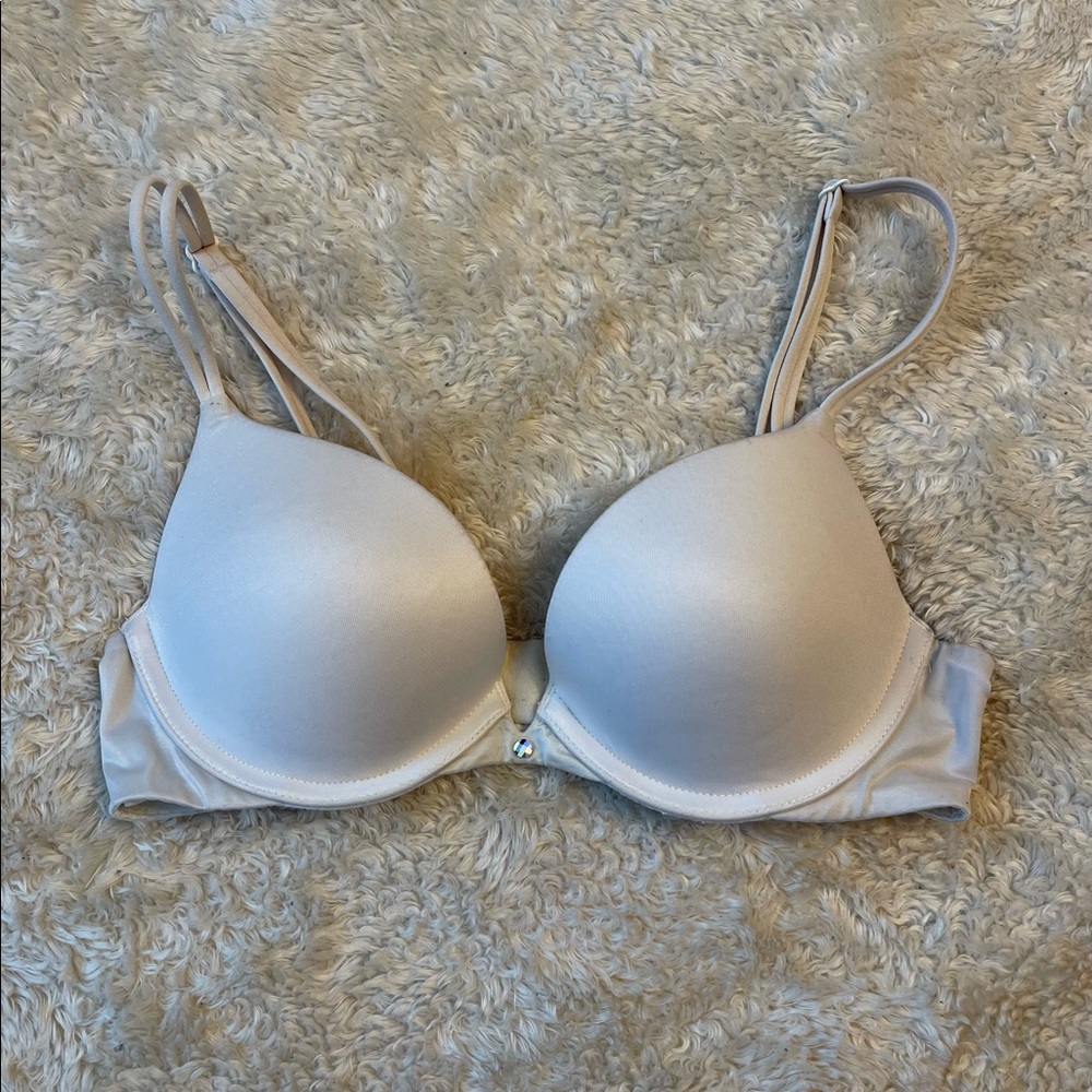 White Victoria’s Secret Very Sexy Push Up Bra - 32B